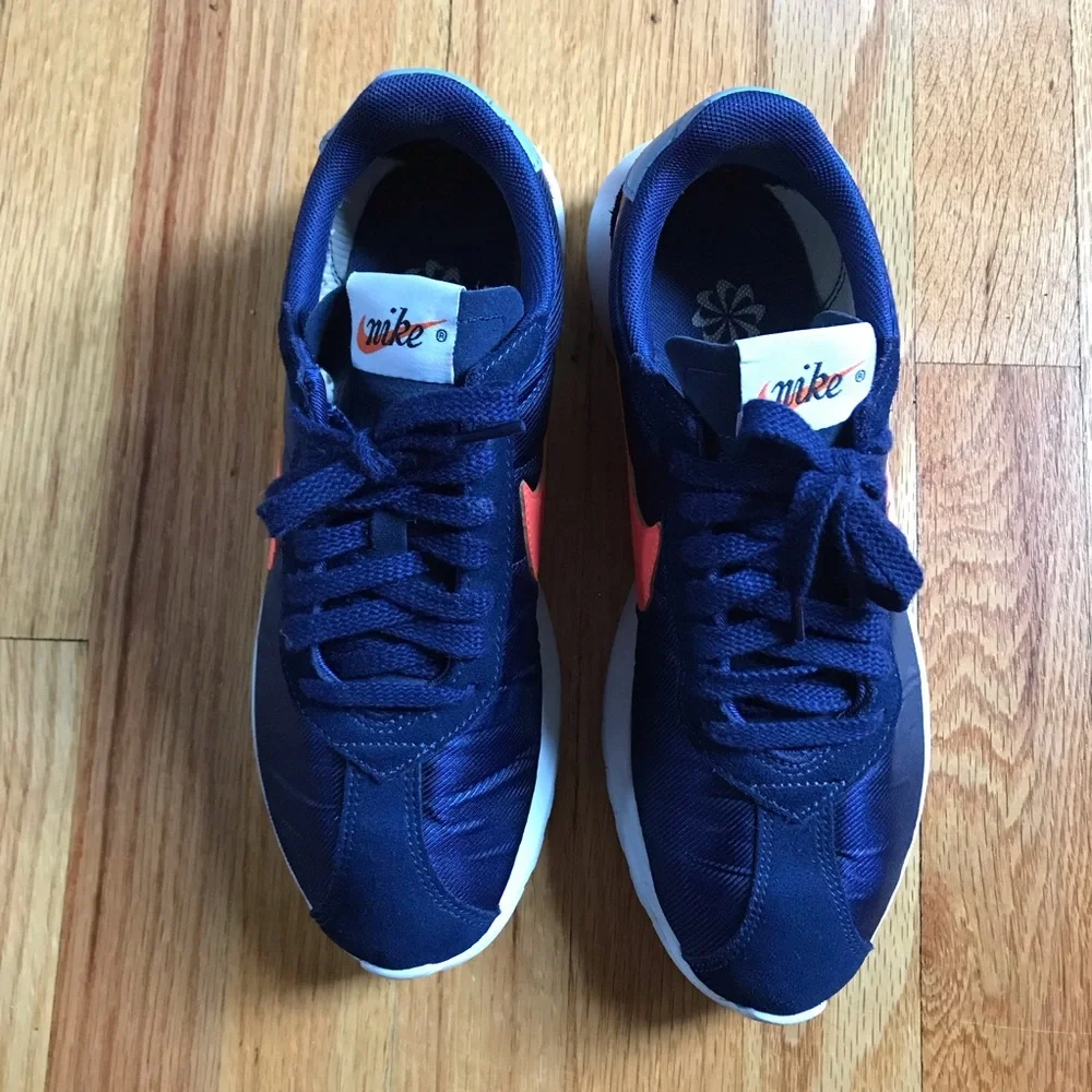 Nike lightweight everyday